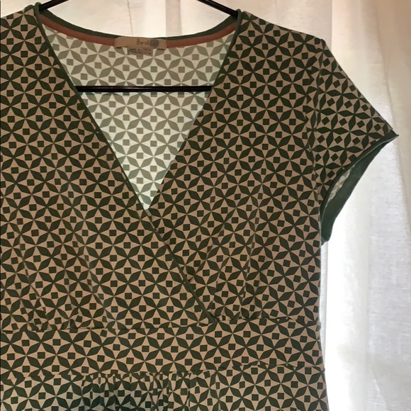 Green patterned boden dress. Size 8 US - Picture 4 of 5